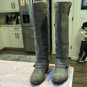 Knee high Caanyon madden Girl boots